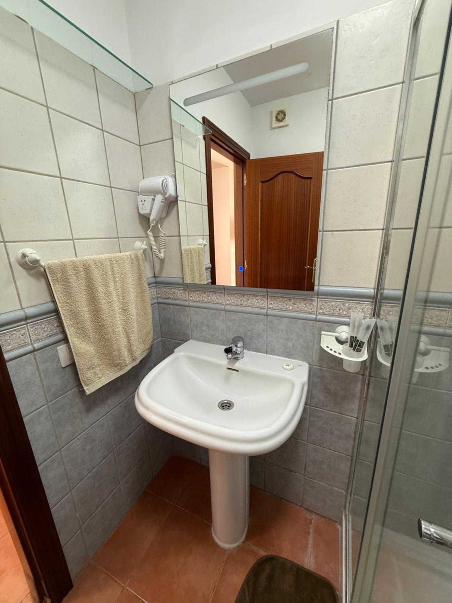 Apartamento Brisas Del Sur - Oasis Tenerife Sur 圣胡安海滩 外观 照片